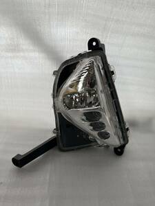 良品 破損 傷なし プリウス ZVW50 ZVW51 ZVW55 純正 左 LED フォグ ランプ ライト KOITO コイト 47-83 81220-47030