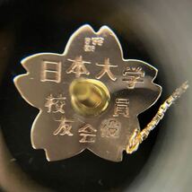 日本大学 校友会役員章 紋章 k18 刻印0.02ct ケース付 ゴールド 3.5g（キャッチを除く総重量）_画像5
