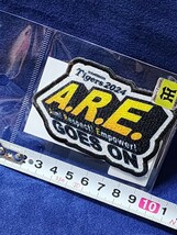 阪神タイガース　スローガン2024　アイロンワッペン　未使用品　A.R.E. GOES ON　岡田阪神_画像2