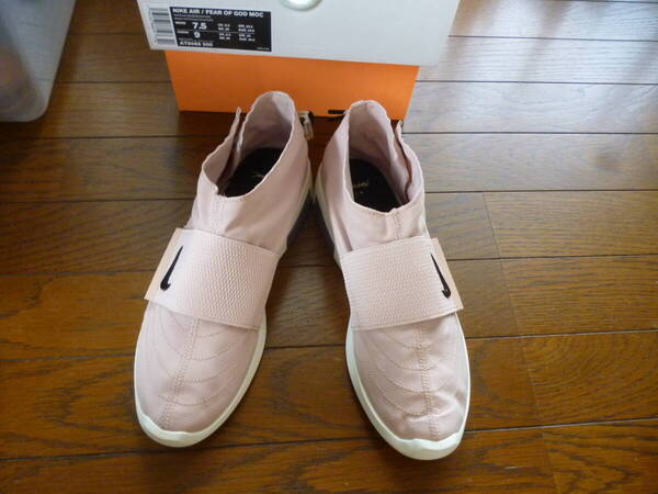 即決・送料込み★NIKE ナイキ★美品・元箱付AIR FEAR OF GOD MOC エア フィアーオブゴッド モック AT8086-200★ベージュx黒 US7.5(25.5cm)