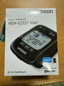 オムロン 手首式血圧計 HEM-6232T ブラック