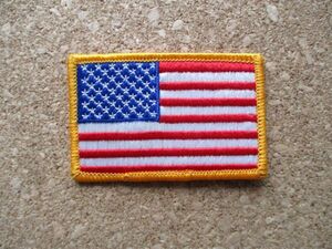 80s 米国アメリカ星条旗ビンテージ刺繍ワッペン/U.S.A.国旗PATCHサバゲー米軍ミリタリー旅行スーベニア観光フラッグUSA土産パッチ黄枠 D7