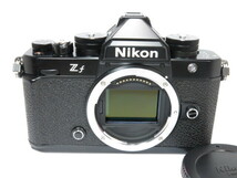 【 極美品 5600ショット以下 】Nikon Zf ブラック ボディー ニコン [管NI3065]_画像2