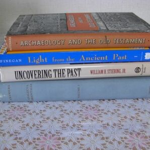 古代考古学洋書 4冊 Uncovering the past : a history of archaeology、Archaeology and The old Testament 他 C12の画像1