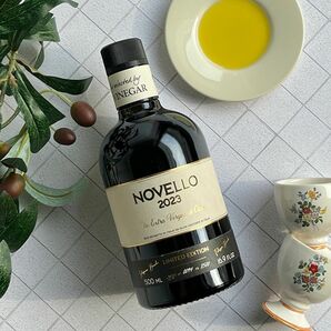 【ギフトラッピング済、新品未開封】OIL&vinegar NOVELLOノヴェッロ　500ml エキストラバージンオイル