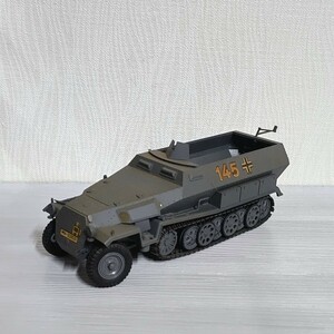 1/35 ドイツ軍 ハノマーク Sd.Kfz.251 ハーフトラック プラモデル 完成品 第二次世界大戦 装甲車