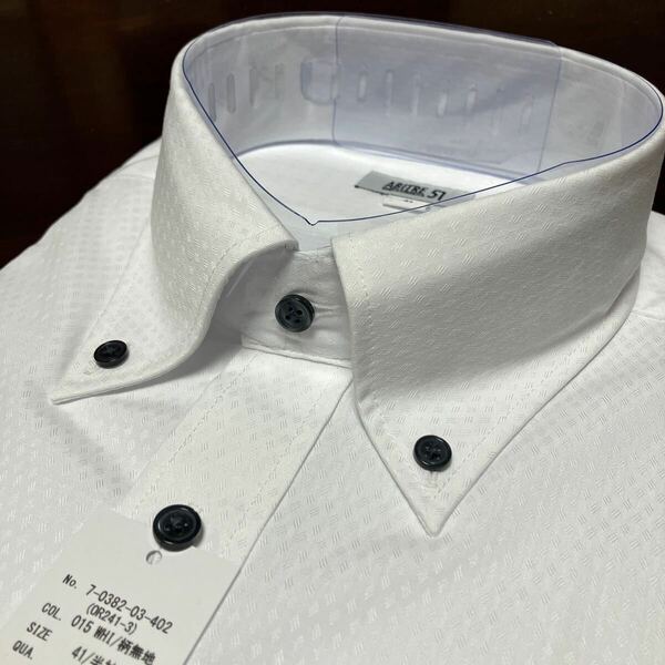 ABITRE51☆白織柄　形態安定半袖ワイシャツ　L(首41㎝)　ボタンダウン　やわらか素材です