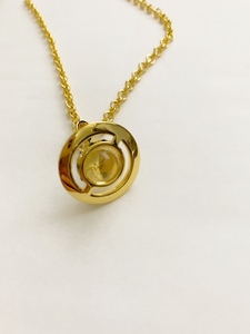  Vivienne Westwood necklace o-bGs