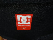 全国送料無料 DC SHOES シューズ スケートボード 子供服 キッズ 男＆女の子 長袖 黒色 Tシャツ ロンティー150_画像2