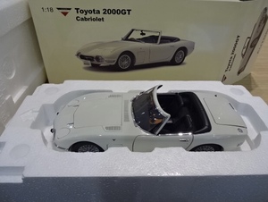 オートアート MILLENNIUM 1/18 78736 TOYOTA 2000GT Cabriolet (OPGRADED)(WHITE) 