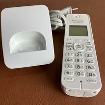 【送料無料】Panasonic パナソニック デジタルコードレス電話子機 KX-FKD404 充電台付属【2405B】_画像8