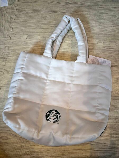 新品タグ付き　スターバックス　トートバック　キルティング　ホワイト　正規品 STARBUCKS スタバ