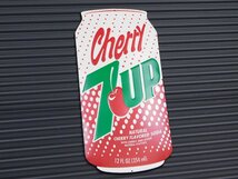 送料350【７ＵＰ・セブンアップ チェリー】※《エンボスメタルサイン／缶型》 アメリカン雑貨　エンボス看板　95_画像2