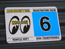 【MOONEYES・ムーンアイズ】※《レジストレーションステッカー・６月 》※ 車検ステッカー　ハワイ　(DM212-06)_画像1