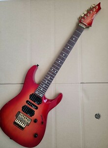 【中古品】CHARVEL BY JACKSON シャーベル エレキギター レッド ソフトケース付き 弦楽器 楽器 長期保管品　ストラトキャスター cds-075