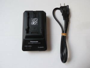 パナソニック 純正充電器　Panasonic Lumix DE-972E ・中古良品