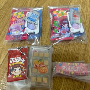 ガチャガチャ　お菓子系