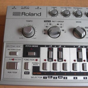 美品Roland TB-303 ベースライン アナログシンセの画像2