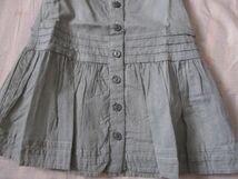 ベビー子供服　９０サイズ　　ＧＡＰ　グレー系細かいストライプ柄　ワンピース　_画像6