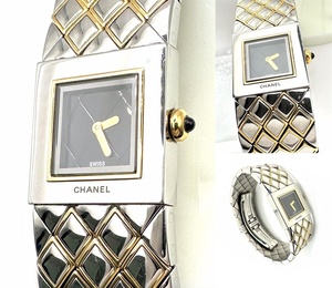  name goods rare superior article CHANEL Chanel matelasse combination watch K18 SS YG Gold black silver clock bangle black face 