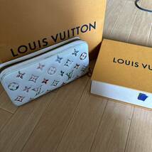 LOUIS VUITTON 長財布 ジッピーウォレット M81694 _画像1