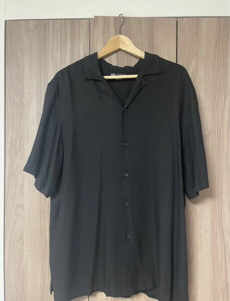 新品／ZARA（ザラ）メンズシャツ　Ｌ【完売商品】