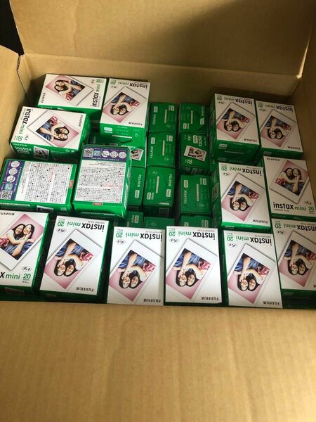 新品未開封チェキ　instax mini 20枚入り フィルム20枚×120箱 合計2400枚