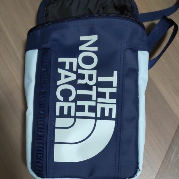 THE NORTH FACE ノースフェイス BCヒューズボックスポーチ NM82257 （サミットネイビー×スカイライトブルー）