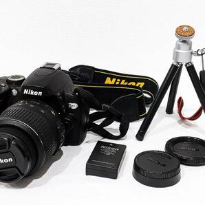 【2138】NIKON ニコン カメラ D60 レンズ DX AF-S 三脚セット デジタル一眼レフ AF-S NIKKOR 18-55mm 1:3.5-5.6G VRの画像1