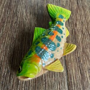 ハンドメイド　ヤマメ　魚　木製　木工雑貨　ストラップ　バッジ　ハンドメイド　山女魚　木工雑貨　川魚　木製雑貨