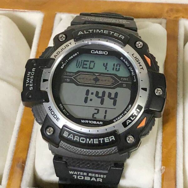 【即決/送料無料】 CASIO SGW-300H カシオスポーツギア デジタルウォッチ ワールドタイム 中古腕時計 10気圧防水 