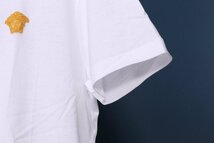 ヴェルサーチ ベルサーチ Tシャツ ホワイト サイズＬ メンズ メドゥーサ 刺繍 定価\51,700-VERSACE A89289 わけあり 新品_画像1