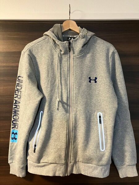 ★新品未使用★ UNDER ARMOUR フリースパーカ　メンズL