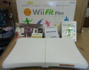 ★任天堂★ Wii Fit Plus ウィーフィットプラスとヂィスク Nintendo ニンテンドー