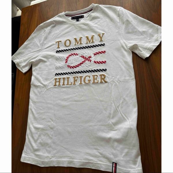 Tommy HilfigerTシャツ　Tシャツ