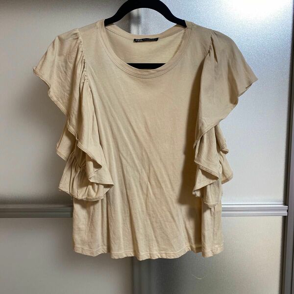 ZARA Tシャツ　フリルT ベージュ