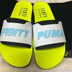 【新品未使用品】FENTY PUMA by Ribanna SURF SLIDE サンダル プレミアムグッズ シャワーサンダル