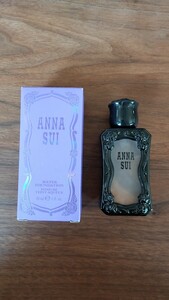  Anna Sui water foundation 40