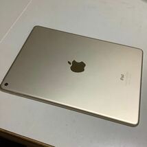 iPad Air2 64GB 第２世代 A1566 中古　超美品ゴールド _画像2