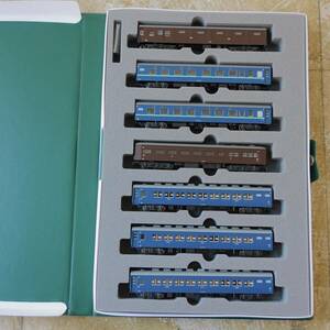 * unknown N gauge vehicle set KATO 10-1302 in the case that 17