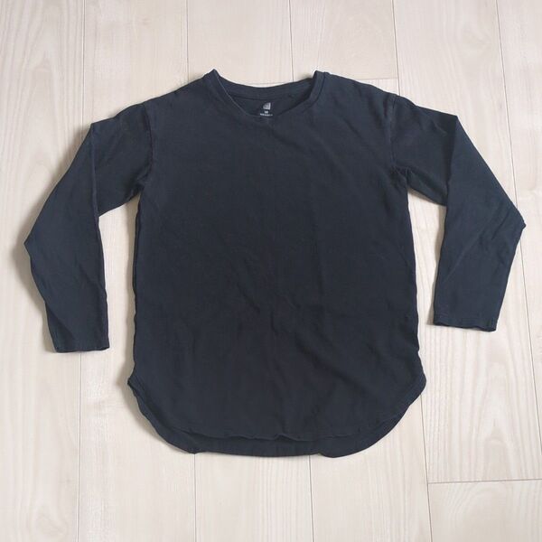 ユニクロ 長袖Tシャツ 140cm
