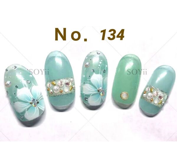 【4枚購入でシール1枚プレゼント】簡単貼るだけジェルネイルシール☆。.:*