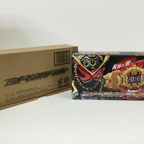 ●KSB325-100【未使用品】バンダイ 仮面ライダージオウ 変身ベルト DXオーマジオウドライバーの画像1