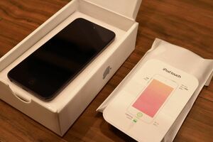 iPod touch 128GB スペースグレイ　第7世代　整備済製品　ほぼ新品