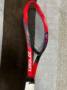 YONEX