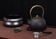 高品質◆大容量鉄瓶 コーティングなし 手作り鉄 やかんを沸かす お茶の道具 1200ML_画像4