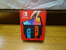 新品送料込　Nintendo switch (有機ELモデル) Joy-Con(L) ネオンブルー/(R) ネオンレッド 有機el 本体 _画像1