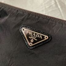 ◆ PRADA プラダ 小物入れ フラットポーチ 三角ロゴ ナイロン 中古◆_画像4