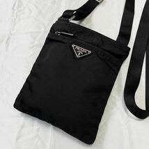 ◆ PRADA プラダ ショルダーバッグ 鞄 小さいバッグ 三角ロゴ ナイロン 中古◆_画像1