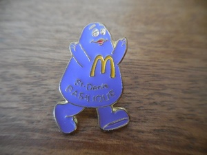 フランス☆古いピンズ【McDonald's St-Denis BASILIQUE】カナダ ピンバッジ ピンバッチ PINS マクドナルド グリマス Grimace